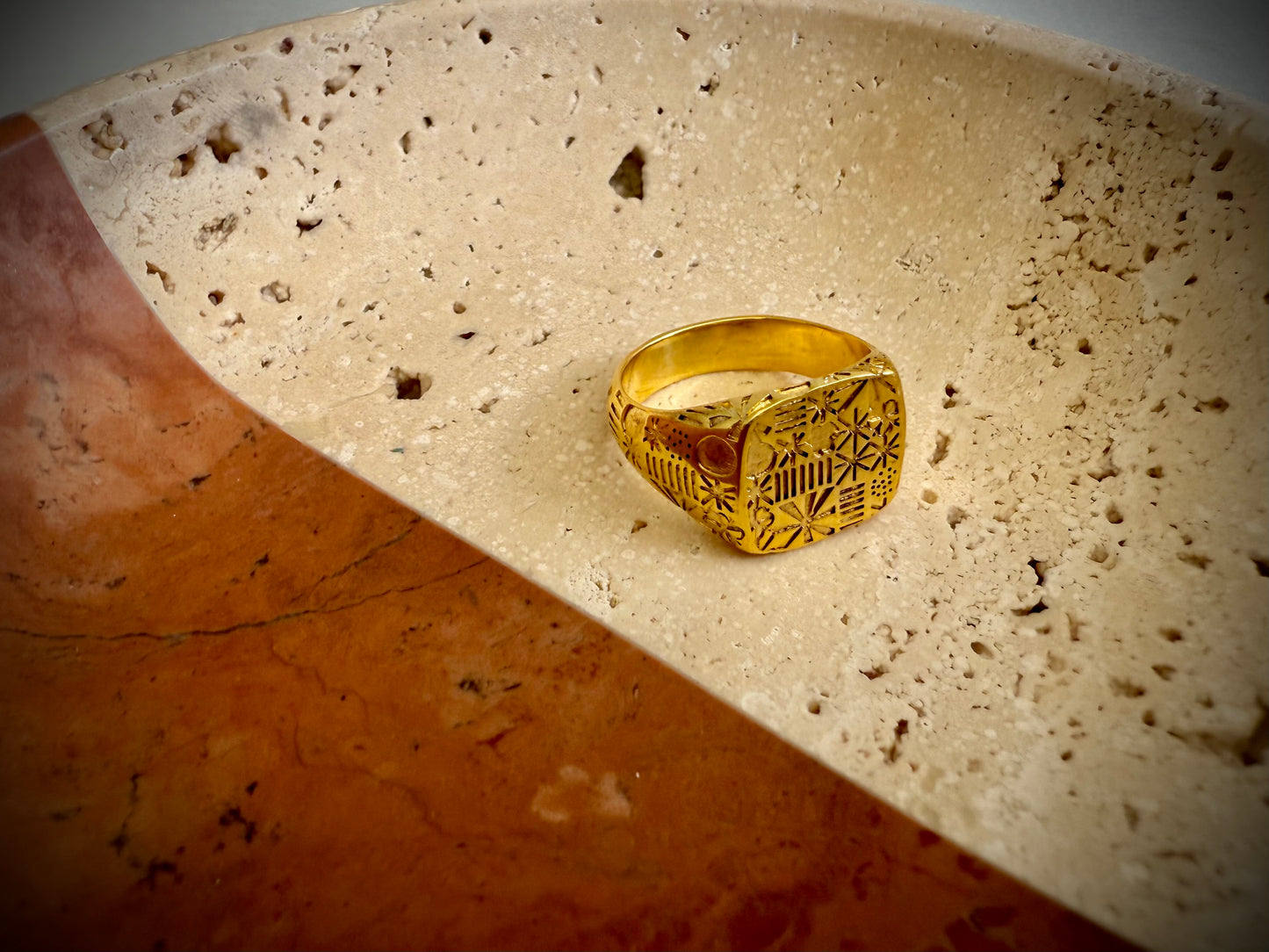 Cosmic Mark Gold