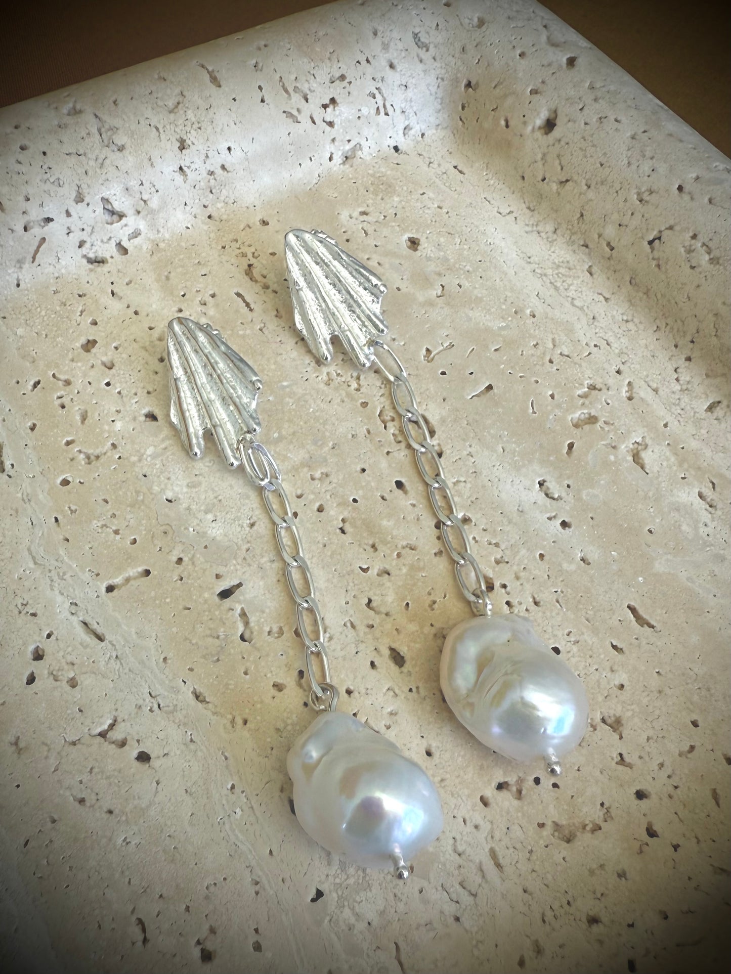 Tidal treasure - earring