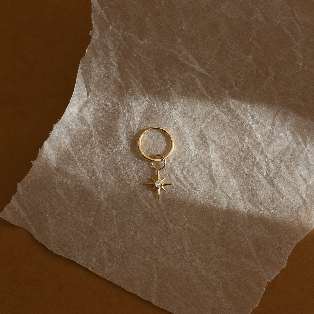 Star charm - Diamond and 9ct yellow gold